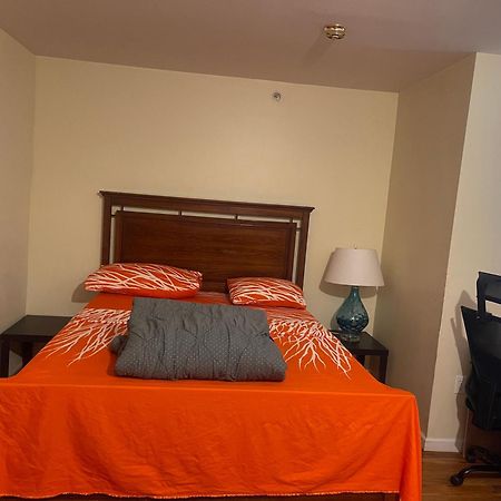Peculiar D At 62 1St Street Διαμέρισμα Νιούαρκ Εξωτερικό φωτογραφία